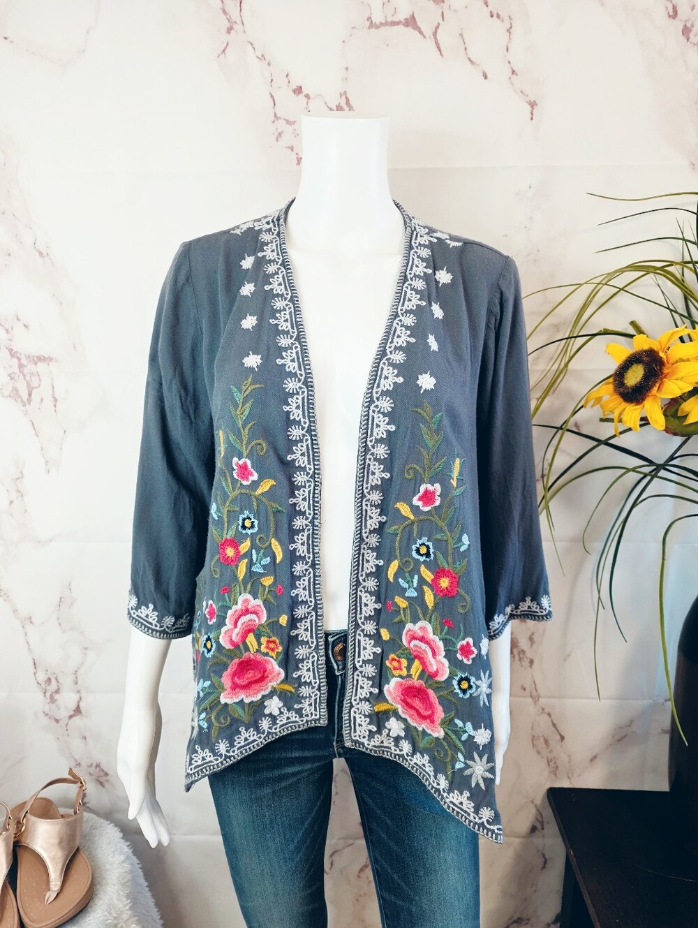 Anthropologie Solitaire Embroidered Floral Boho Kimono Cardigan Medium - Picture 3 of 7